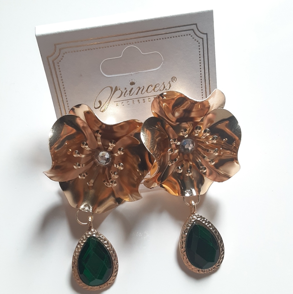 Princess Accessories Gold Flower Earrings